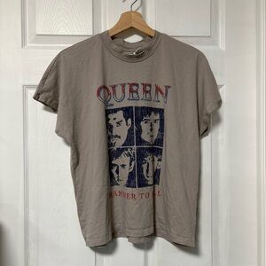 Queen Tee